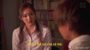 Má kế và cậu con anh xã thiếu thốn tình thương